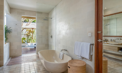Saba Villas Bali Villa Arjuna Bathroom with Shower | Canggu, Bali
