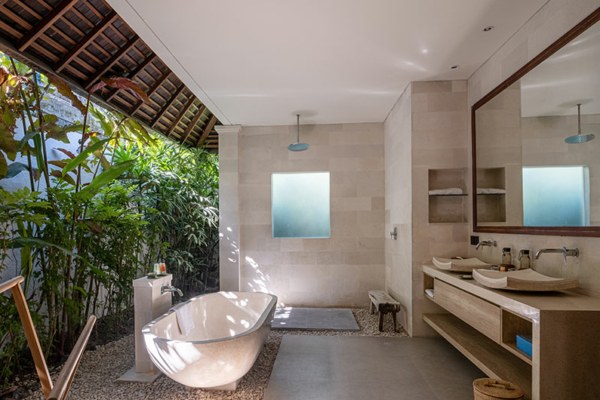 Saba Villas Bali Villa Nakula En-Suite Bathroom One | Canggu, Bali