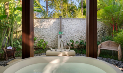 Villa Jagaditha Open Plan Bathtub | Canggu, Bali