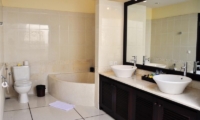 Villa Sayang En-suite Bathroom | Seminyak, Bali