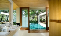 The Bale Pool Side Bathroom | Nusa Dua, Bali