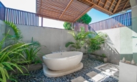 Villa Zanissa Villa Zack Master Bathroom | Seminyak, Bali