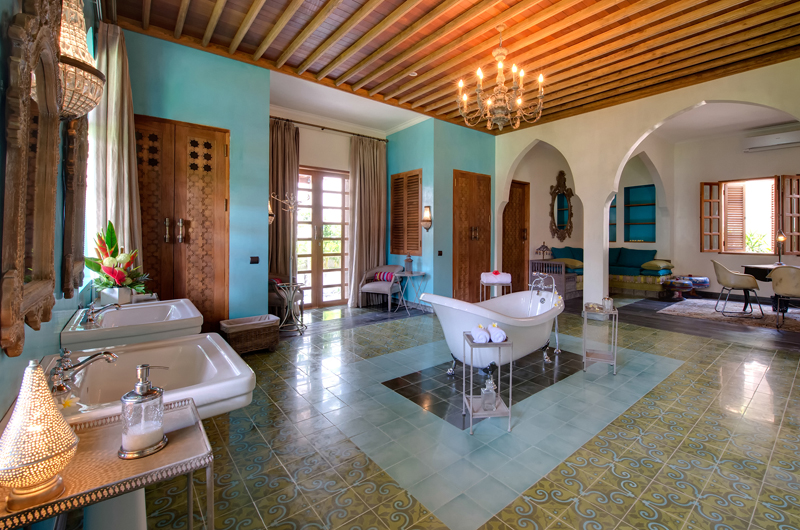 Villa Sayang DAmour Master Bathroom Seminyak, Bali