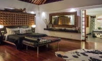 Villa Karishma Bedroom And En-suite Bathroom | Seminyak, Bali