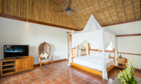Villa Omah Padi Bedroom with Seating | Ubud, Bali