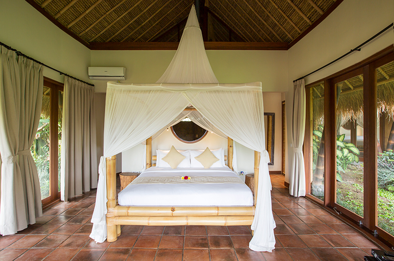 Villa Omah Padi Bedroom with Mosquito Net | Ubud, Bali