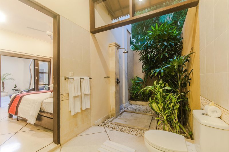 Villa Tresna En-suite Bathroom | Seminyak, Bali