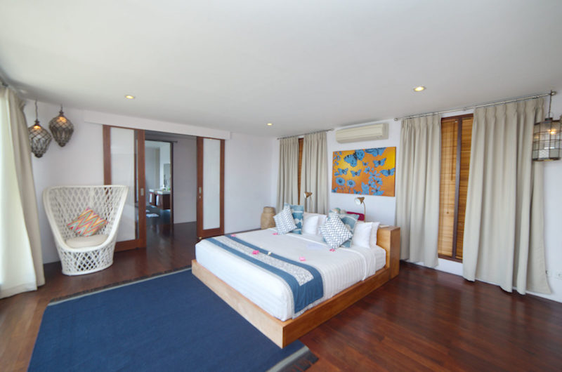 Malimbu Cliff Villa Bedroom with King Sized Bed I Lombok, Indonesia