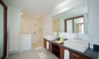 Malimbu Cliff Villa Bathroom with Shower I Lombok, Indonesia