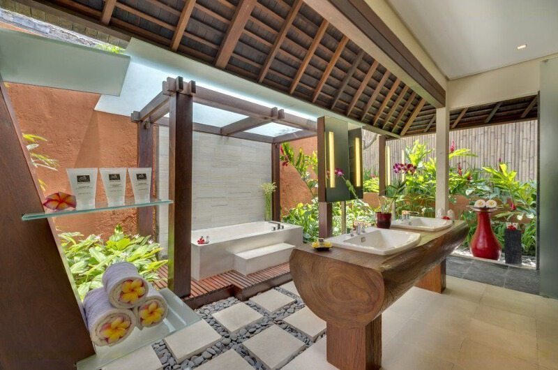Astika Toyaning Bathroom | Canggu, Bali