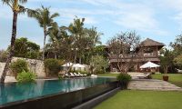 Villa Waringin Pool Area | Pererenan, Bali