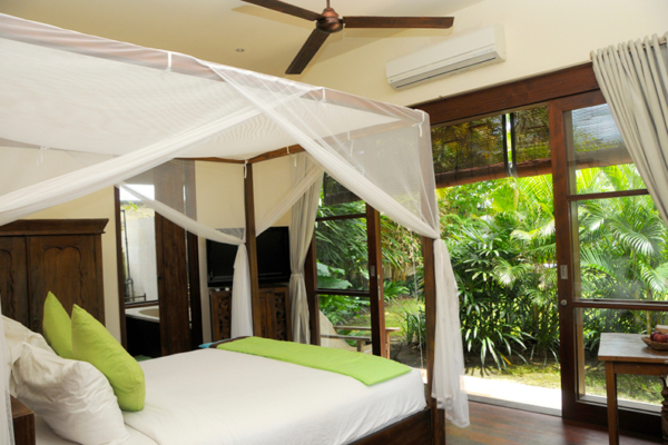 Villa Waringin Pisan Pisangan Bedroom | Pererenan, Bali