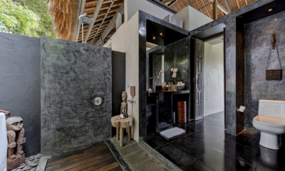 Villa Kelusa Pondok Sapi Common Bathroom | Ubud, Bali
