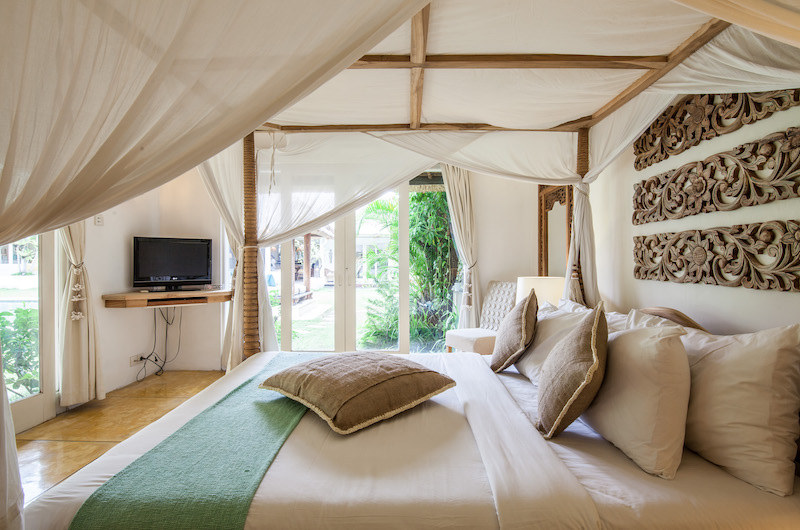 Casa Lucas Bedroom with Pillows | Seminyak, Bali