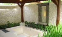 Taman Caliandra Bathroom | Jimbaran, Bali