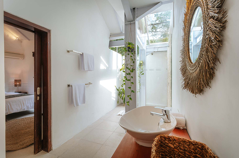 Villa Amaya Ensuite Bathroom | Legian, Bali