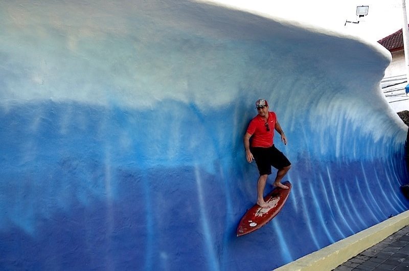 surfing-kuta-bali