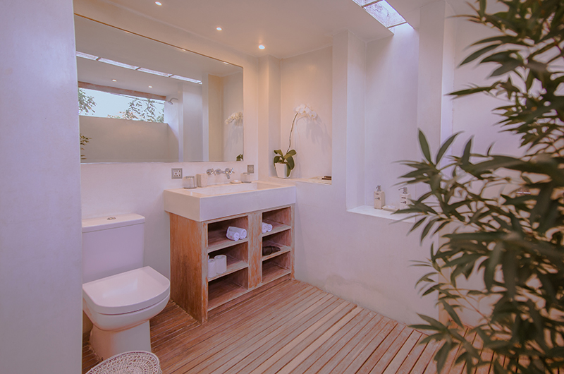 Casa Mateo Japanese Bedroom with Ensuite Bathroom | Seminyak, Bali