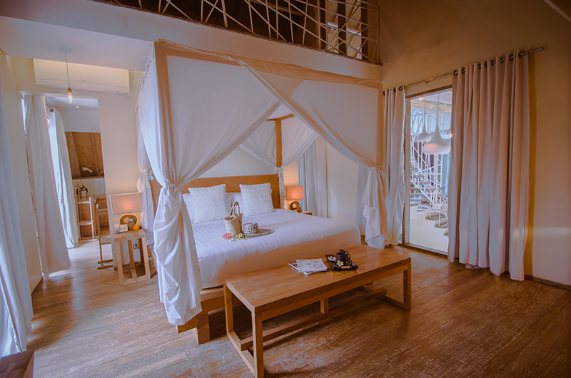 Casa Mateo Master Bedroom with Four Poster Bed | Seminyak, Bali