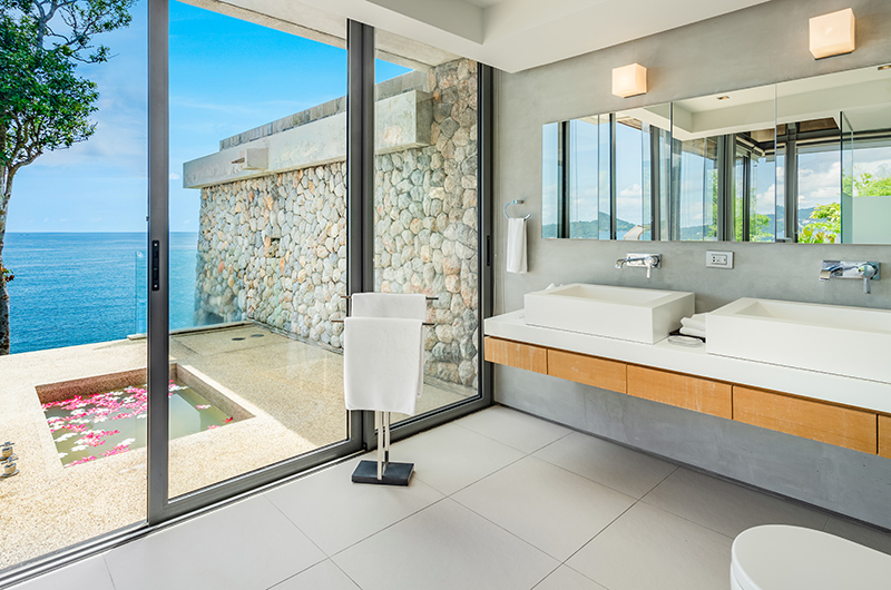 Villa Saengootsa Master En-Suite Bathroom with Sea View | Phuket, Thailand