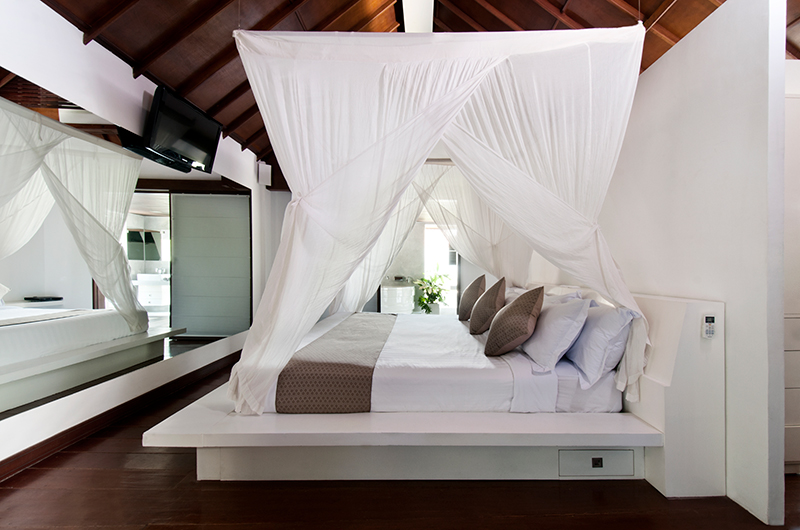 Villa Sabtu Spacious Bedroom with Wooden Floor | Seminyak, Bali