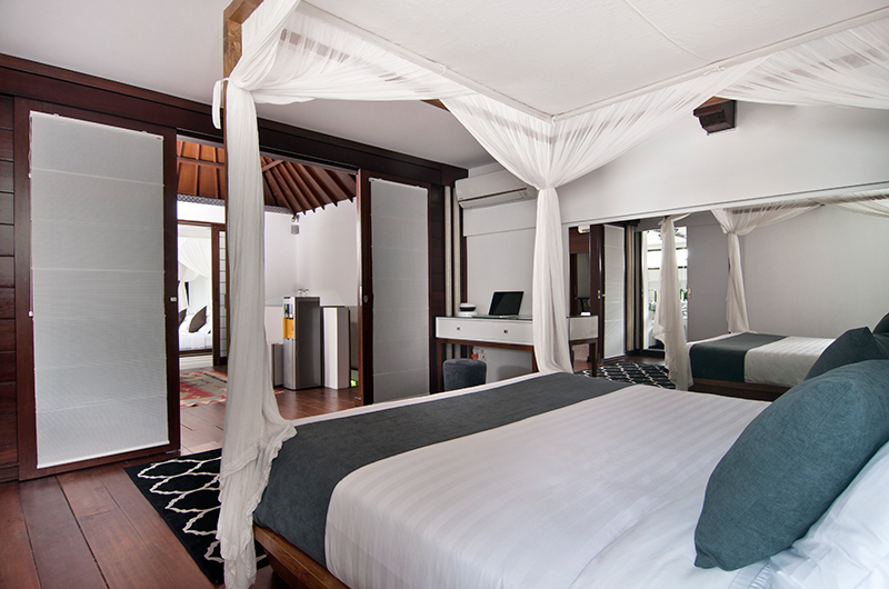 Villa Sabtu Bedroom with Mirror and Wooden Floor | Seminyak, Bali