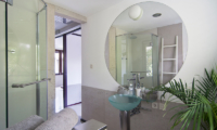 Villa Sabtu Bathroom with Mirror | Seminyak, Bali