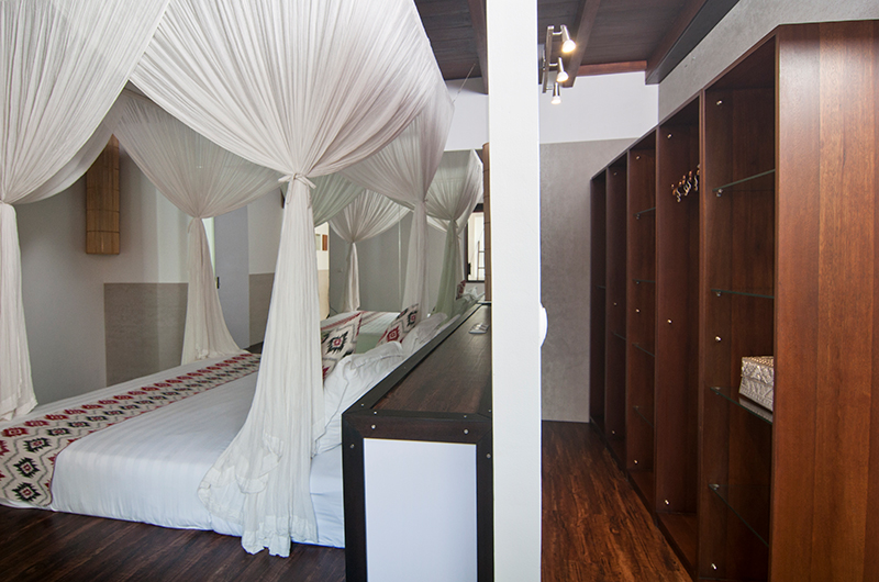 Villa Sabtu Spacious Bedroom with Wooden Floor and Wardrobe | Seminyak, Bali