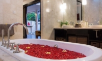 The Residence Villa Zensa Residence Master Bathroom | Seminyak, Bali