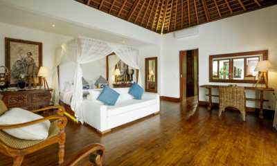 Villa Naty Bedroom with Sofa and Study Table | Umalas, Bali
