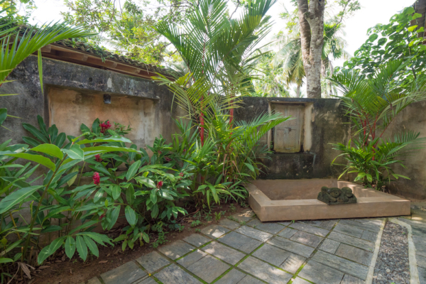 Kumara Outdoor Bathtub | Weligama, Sri Lanka