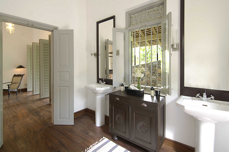 Ivory House His and Hers Bathroom with Wooden Floor | Galle, Sri Lanka