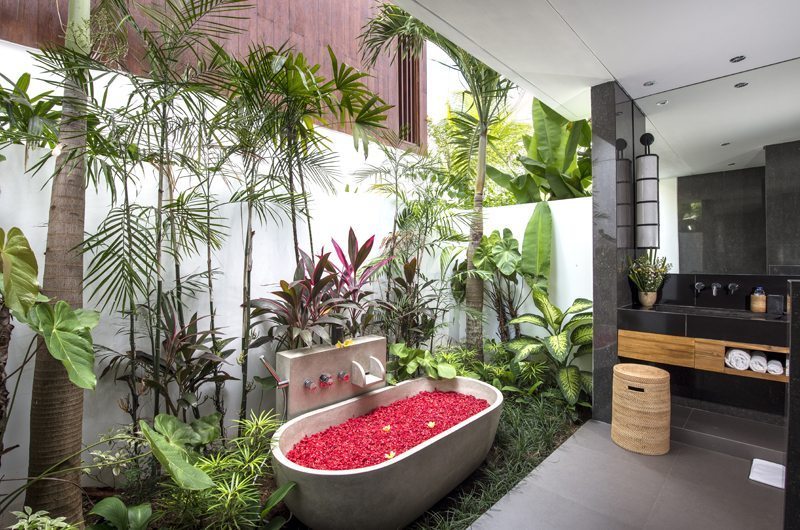 Villa Anam Master Bathroom | Seminyak, Bali