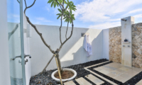 Villa Putih En-suite Bathroom | Nusa Lembongan, Bali