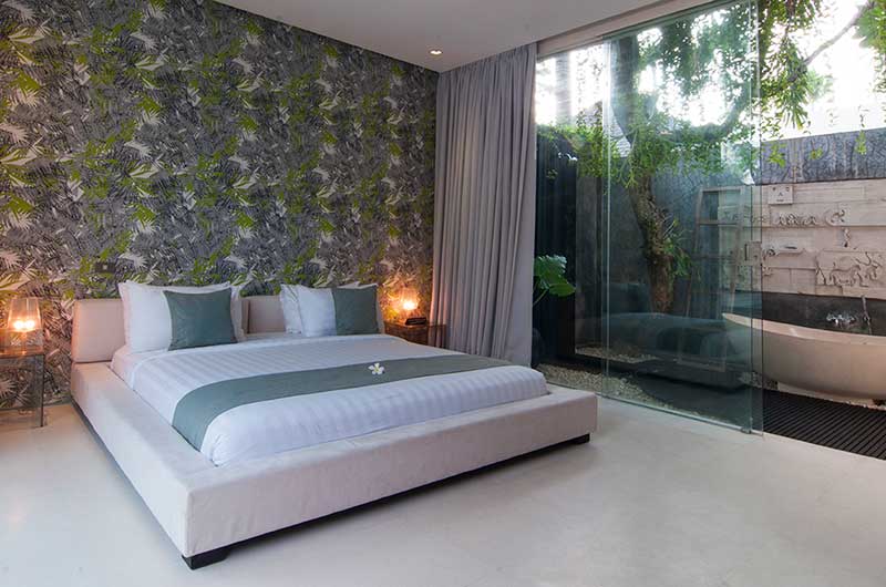 Chandra Villas Chandra Villas 2 Master Bedroom with Bathtub | Seminyak, Bali