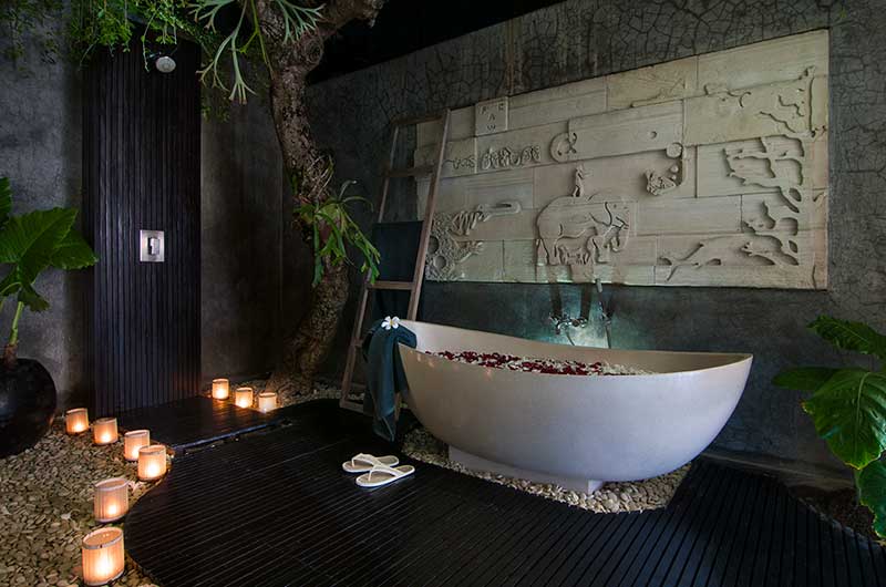 Chandra Villas Chandra Villas 2 Master Bathroom with Bathtub | Seminyak, Bali