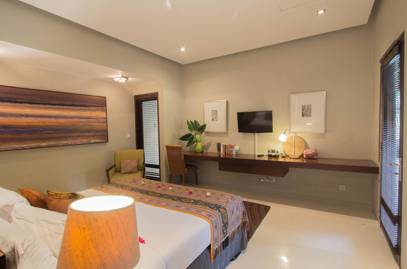 Chimera Green Bedroom with TV | Seminyak, Bali