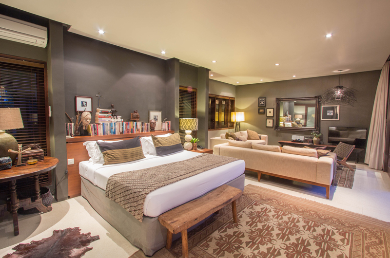 Chimera Tiga Bedroom with Sofa | Seminyak, Bali