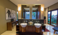 Chimera Tiga His and Hers Bathroom | Seminyak, Bali