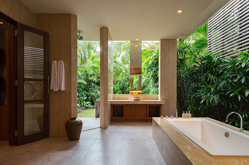 Imperial House Bathtub Area | Canggu, Bali