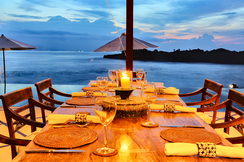 Villa Bahagia Romantic Dining Set Up | Nusa Lembongan, Bali