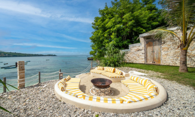 Katoni Villa Open Plan Seating Area with Sea View | Nusa Lembongan, Bali
