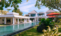 Villa Anucara Pool with Garden View | Seseh, Bali