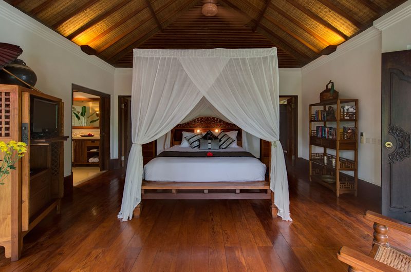 Villa Pangi Gita Bedroom with TV | Pererenan, Bali