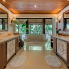Villa Pangi Gita His and Hers Bathroom with Bathtub | Pererenan, Bali
