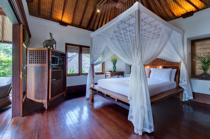 Villa Pangi Gita Bedroom with Wooden Floor | Pererenan, Bali