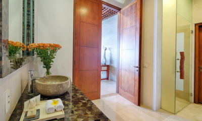 Bidadari Estate Bathroom with Mirror and Flowers | Nusa Dua, Bali