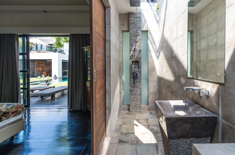 Casa Hannah Bathroom| Seminyak, Bali