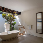 Saba Villas Bali Villa Nakula Bathroom Two with Bathtub | Canggu, Bali