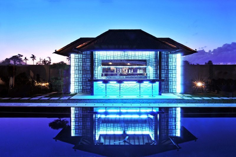 Villa Samudra Raya Pool Bar I Seminyak, Bali